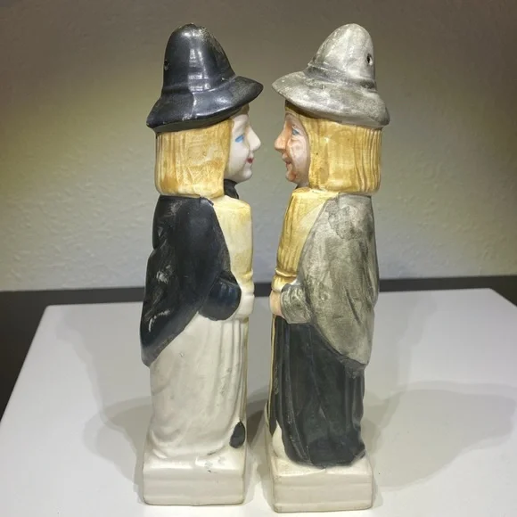 Rare Vintage Set of Bisque Witch Salt and Pepper Shakers - Picture 6 of 11
